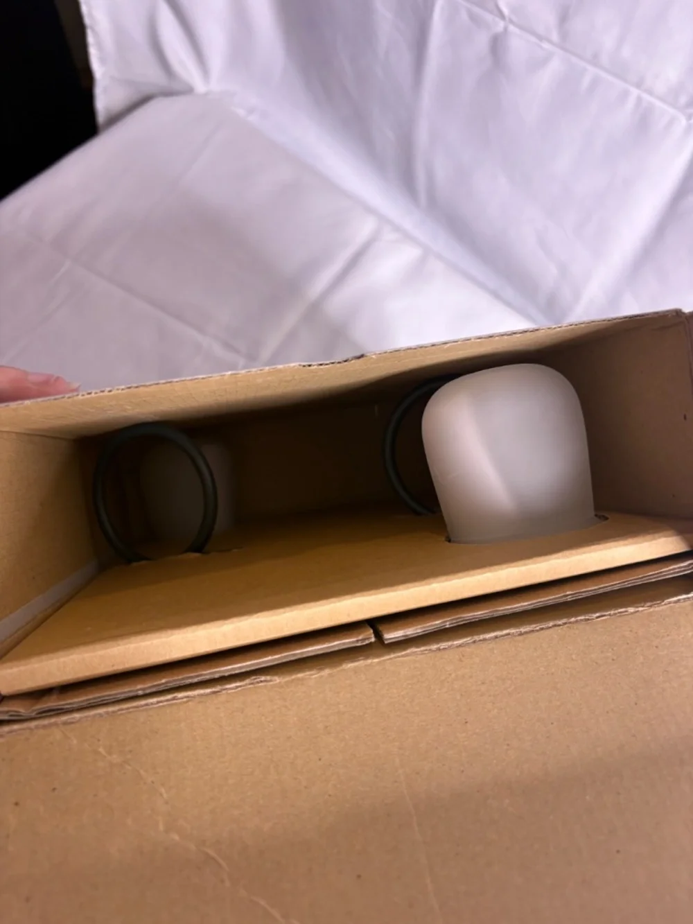 Partylite P0121 Wrought Iron and Frosted Glass Scroll Sconce NEW in Original Box - Picture 7 of 9